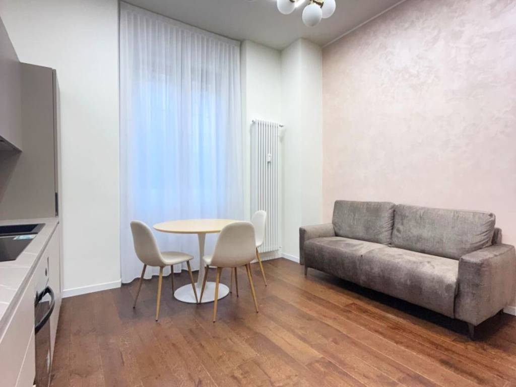 appartamento in vendita a Milano in zona Centro Direzionale