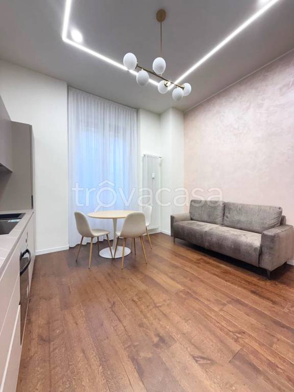 appartamento in vendita a Milano in zona Loreto