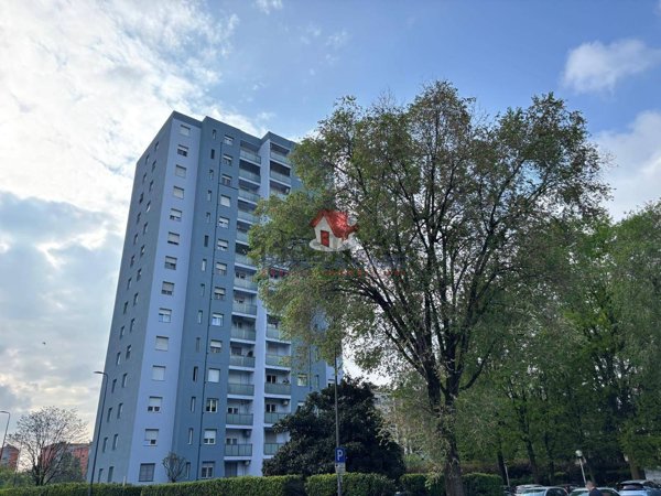 appartamento in vendita a Milano in zona Gallaratese