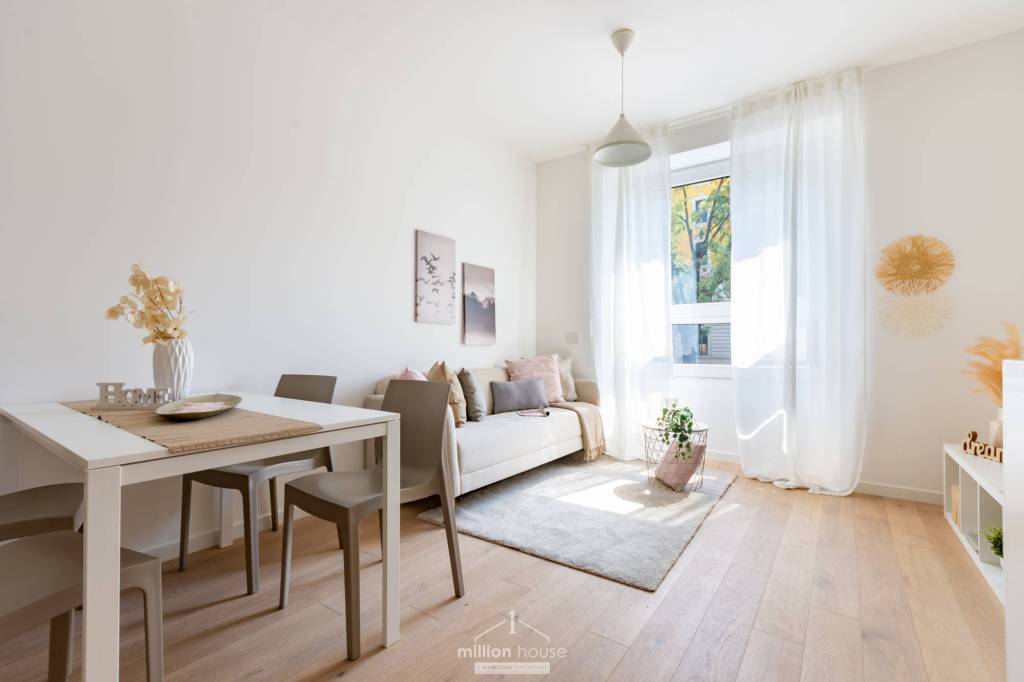 appartamento in vendita a Milano in zona Cadorna
