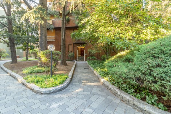 locale di sgombero in vendita a Milano