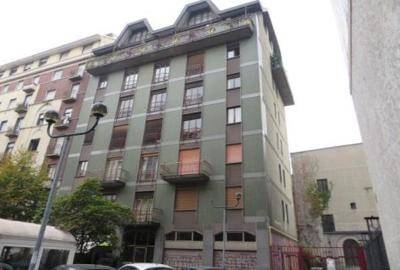 locale commerciale in vendita a Milano in zona Centro Storico