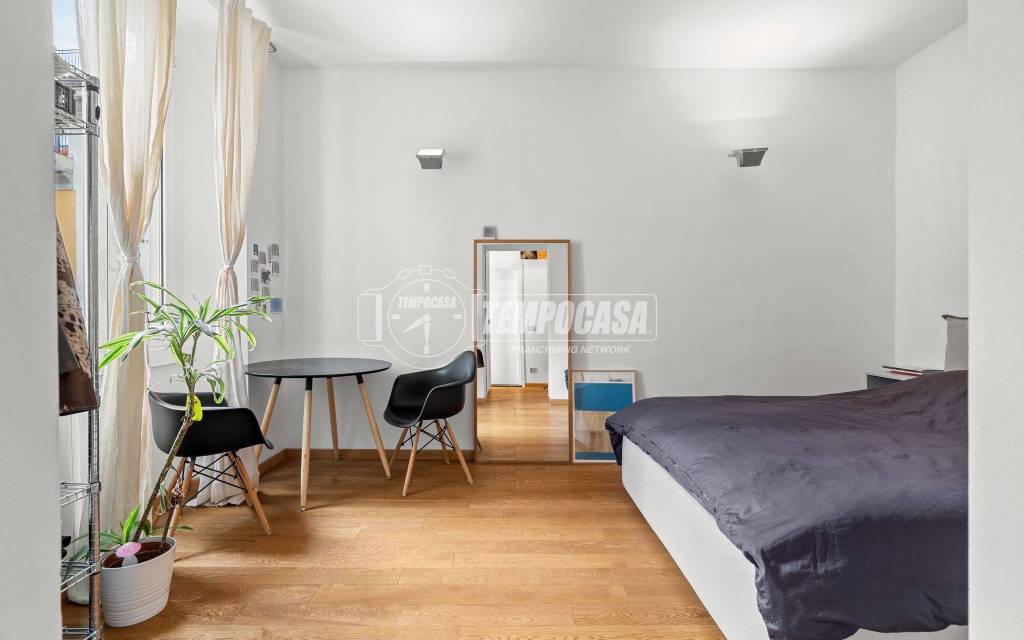 appartamento in vendita a Milano in zona XXII Marzo