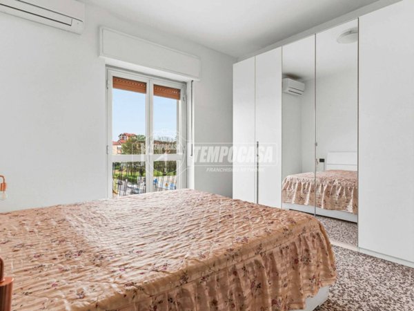 appartamento in vendita a Milano in zona Famagosta