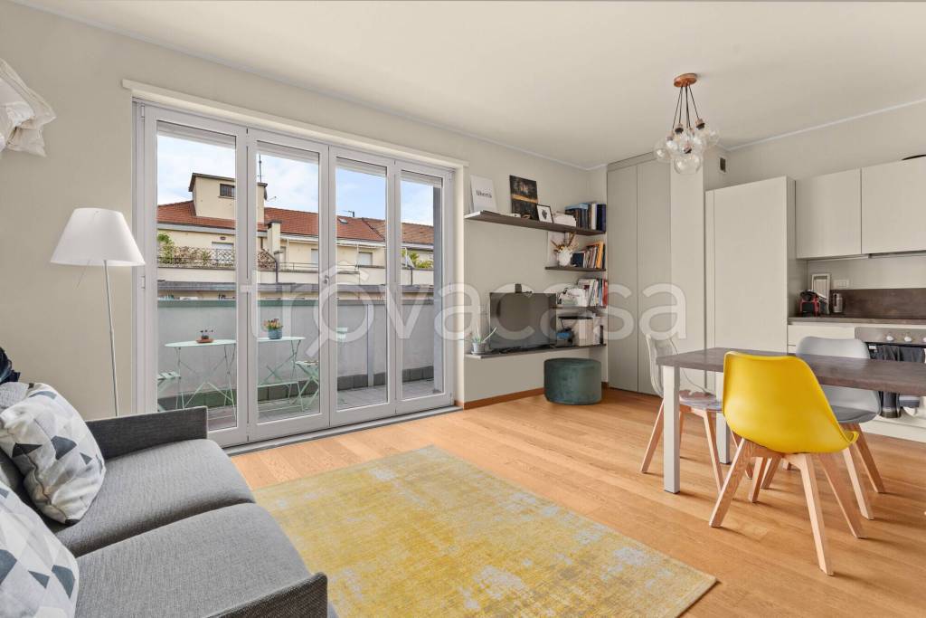 appartamento in vendita a Milano in zona Solari