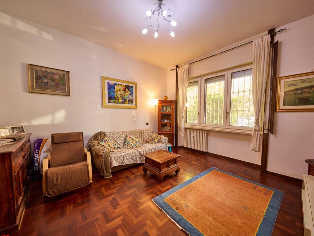 appartamento in vendita a Milano in zona Quarto Cagnino