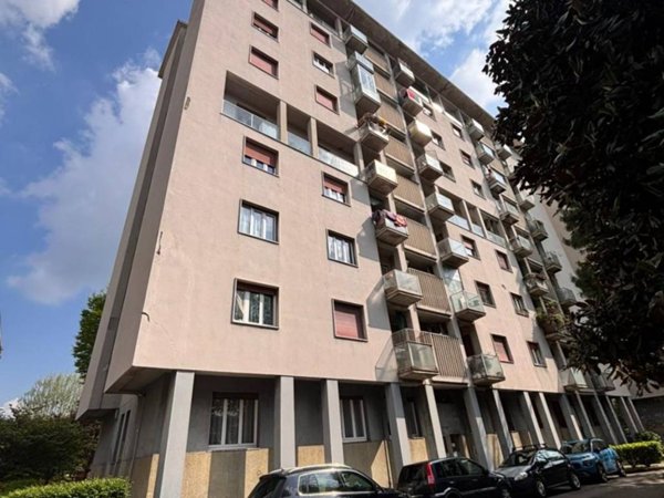 appartamento in vendita a Milano in zona Comasina