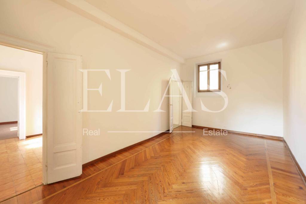 appartamento in vendita a Milano in zona Brera