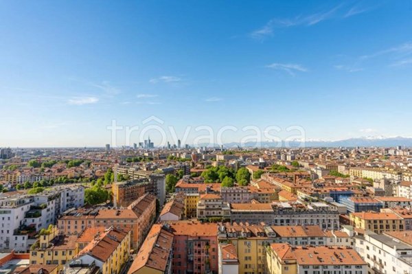 appartamento in vendita a Milano in zona Sant'Ambrogio