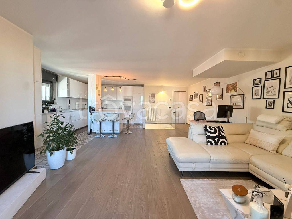appartamento in vendita a Milano in zona Bruzzano