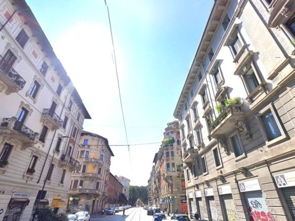 appartamento in vendita a Milano in zona Centro Direzionale