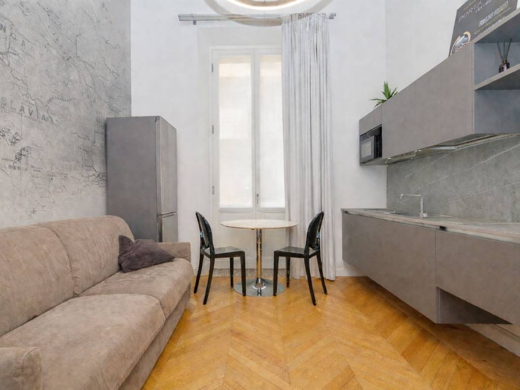 appartamento in vendita a Milano in zona Porta Nuova