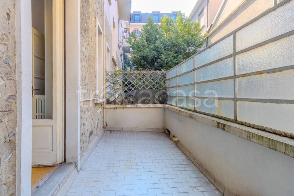 appartamento in vendita a Milano in zona Isola