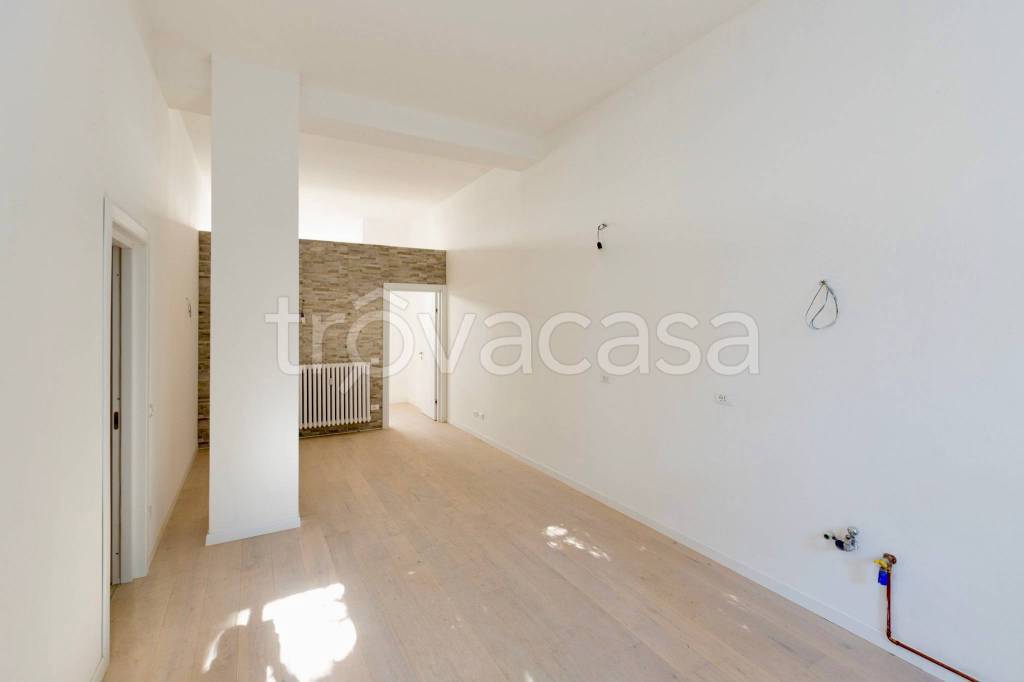 appartamento in vendita a Milano in zona Isola