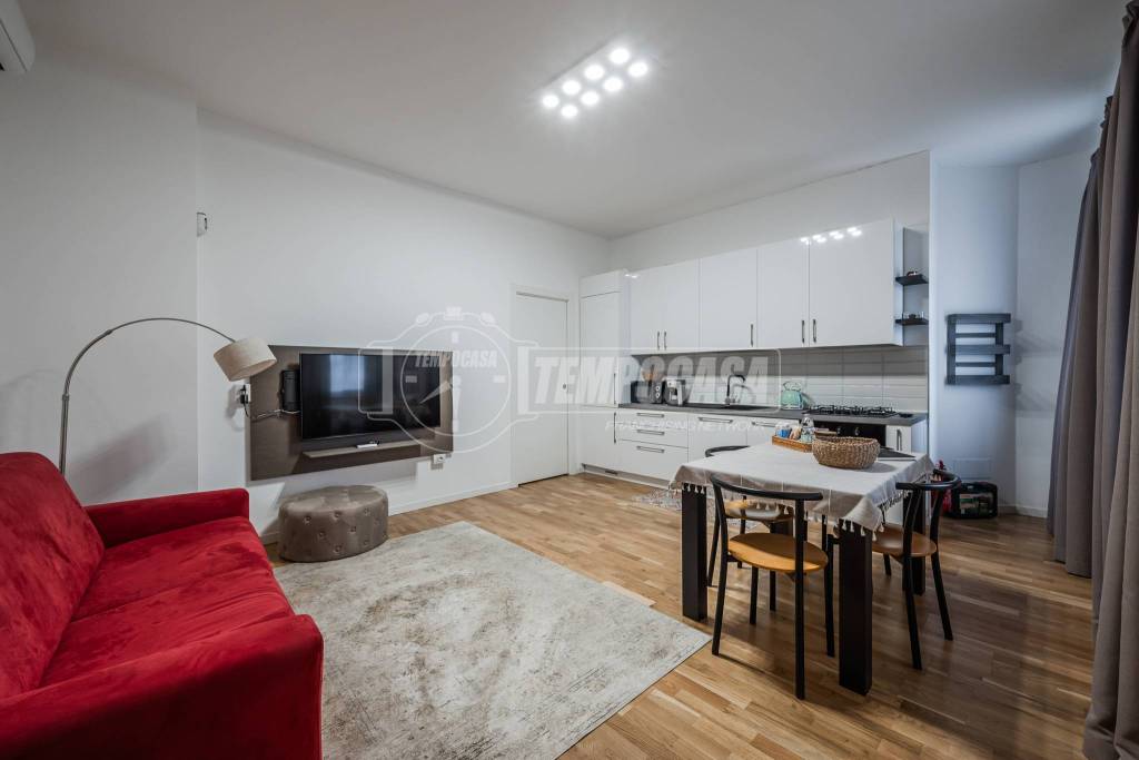 appartamento in vendita a Milano in zona Porta Ticinese