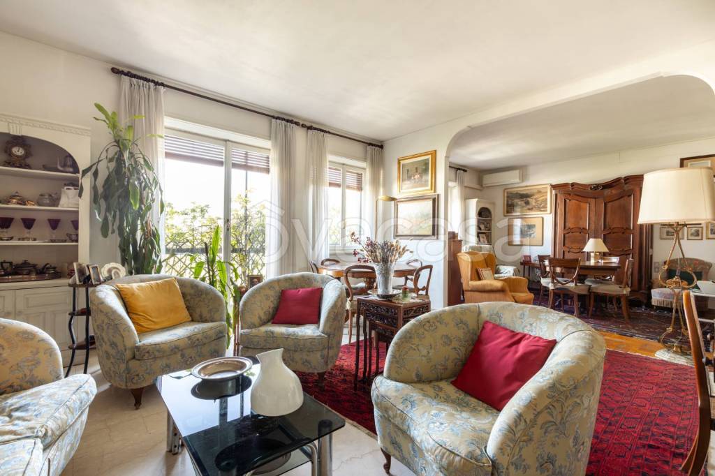 appartamento in vendita a Milano in zona Sempione