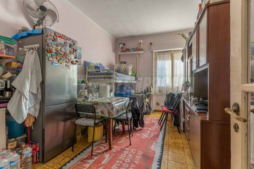 appartamento in vendita a Milano in zona Cadorna