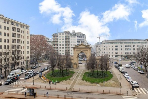 appartamento in vendita a Milano in zona Porta Garibaldi