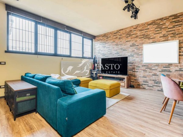 appartamento in vendita a Milano in zona Rogoredo