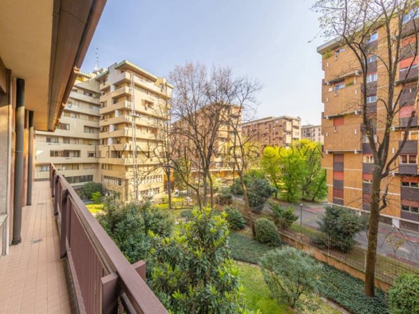 appartamento in vendita a Milano in zona Solari