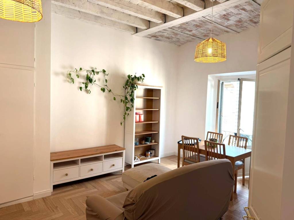 appartamento in vendita a Milano in zona Centro Direzionale