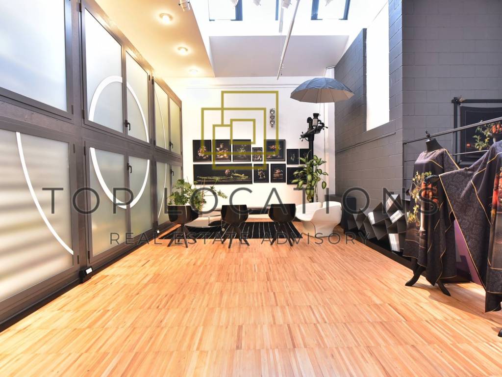 ufficio in vendita a Milano in zona Barona