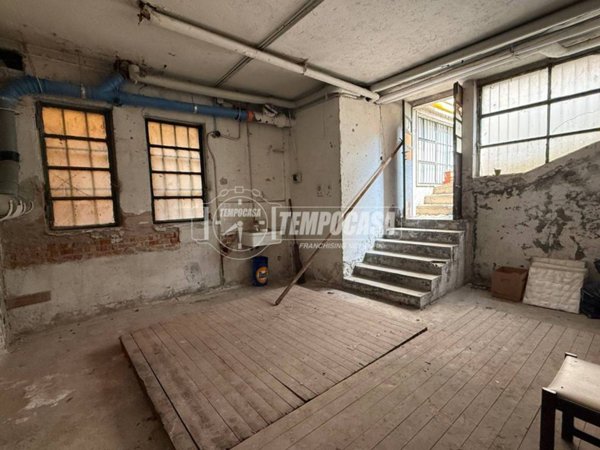 locale di sgombero in vendita a Milano in zona Bovisa