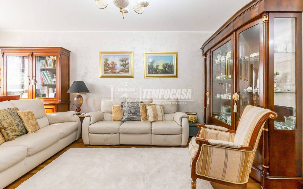 appartamento in vendita a Milano in zona Dergano