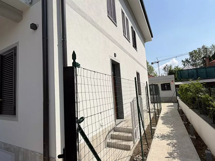 appartamento in vendita a Milano in zona Lorenteggio
