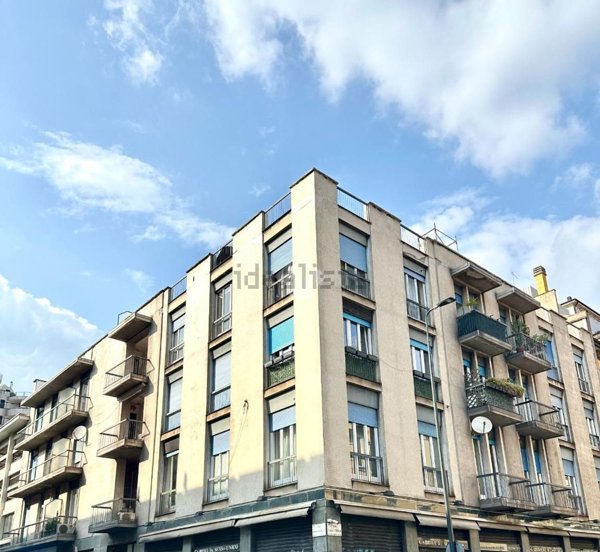 appartamento in vendita a Milano in zona Centro Direzionale