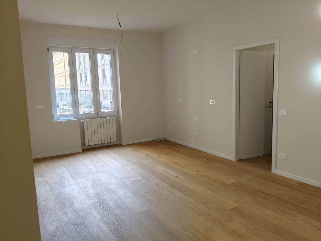 appartamento in vendita a Milano in zona Sant'Ambrogio