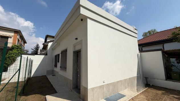 appartamento in vendita a Milano in zona Lorenteggio
