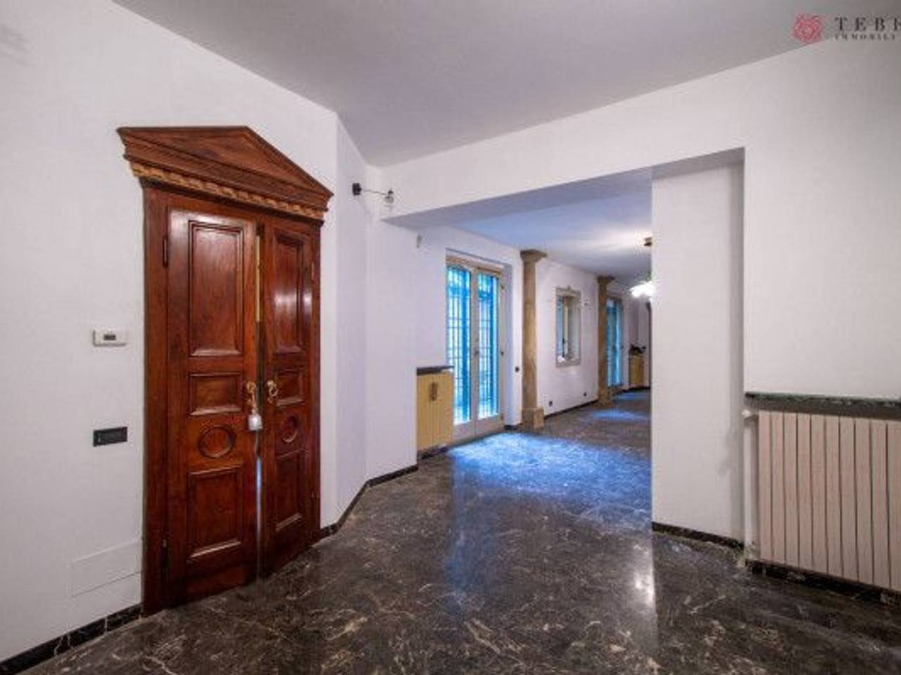 appartamento in vendita a Milano in zona Sant'Ambrogio