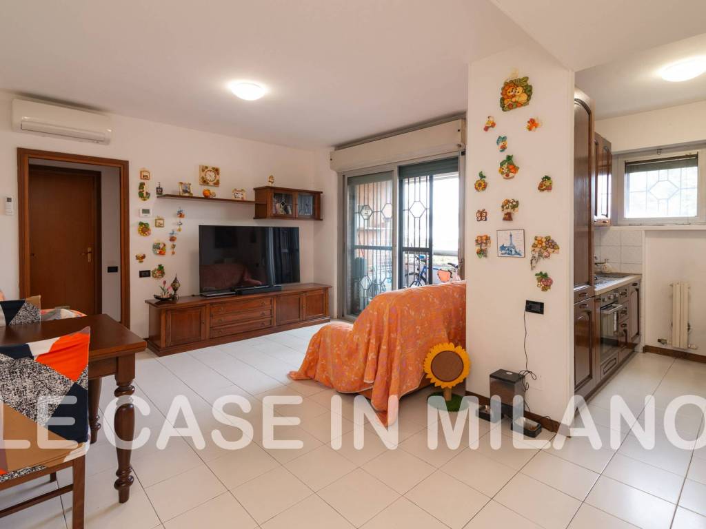 appartamento in vendita a Milano in zona Barona