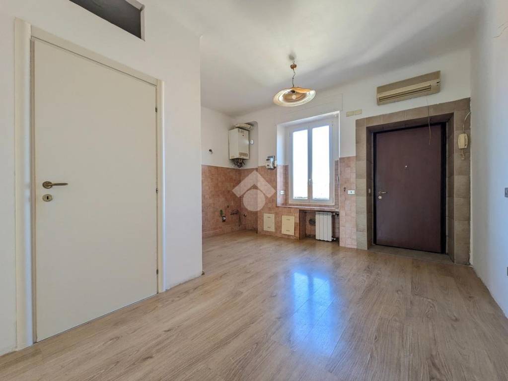 appartamento in vendita a Milano in zona Dergano