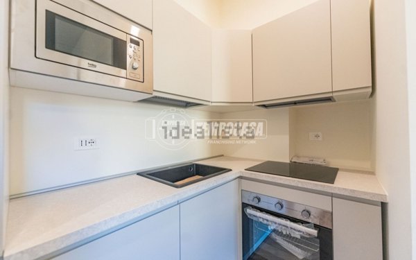 appartamento in vendita a Milano in zona Isola