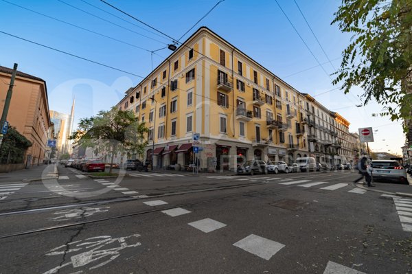 appartamento in vendita a Milano in zona Porta Garibaldi