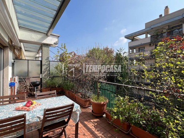 appartamento in vendita a Milano in zona Precotto