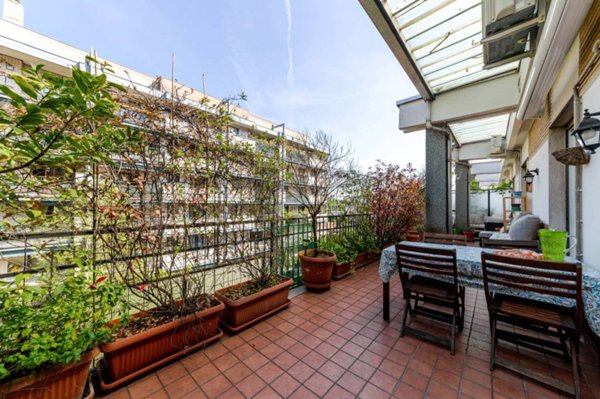 appartamento in vendita a Milano in zona Precotto