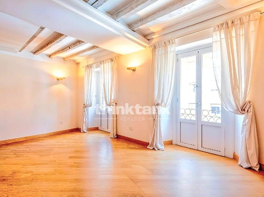 appartamento in vendita a Milano in zona Porta Ticinese