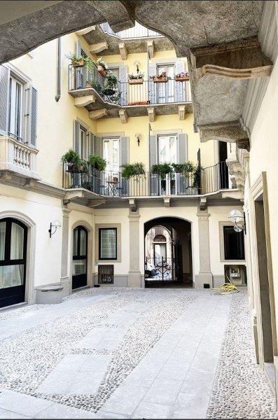 appartamento in vendita a Milano in zona Brera