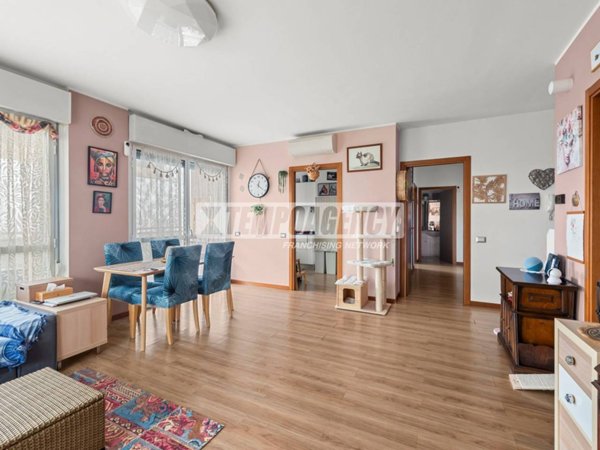 appartamento in vendita a Milano in zona Rogoredo