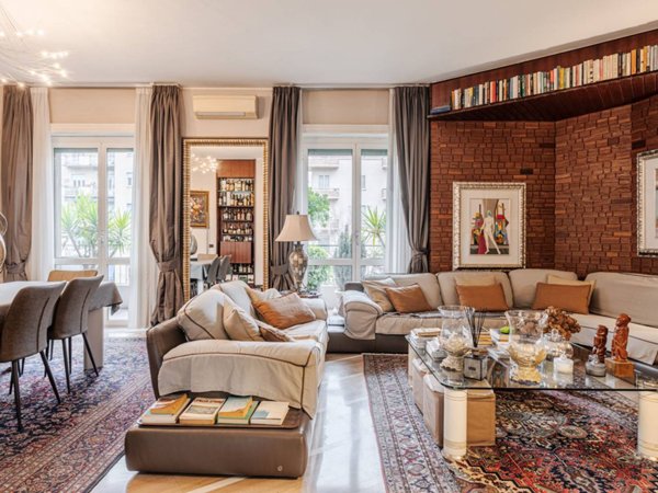 appartamento in vendita a Milano in zona Porta Romana