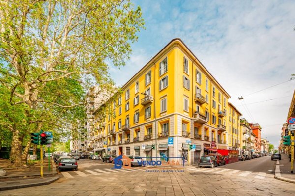 appartamento in vendita a Milano in zona Bullona