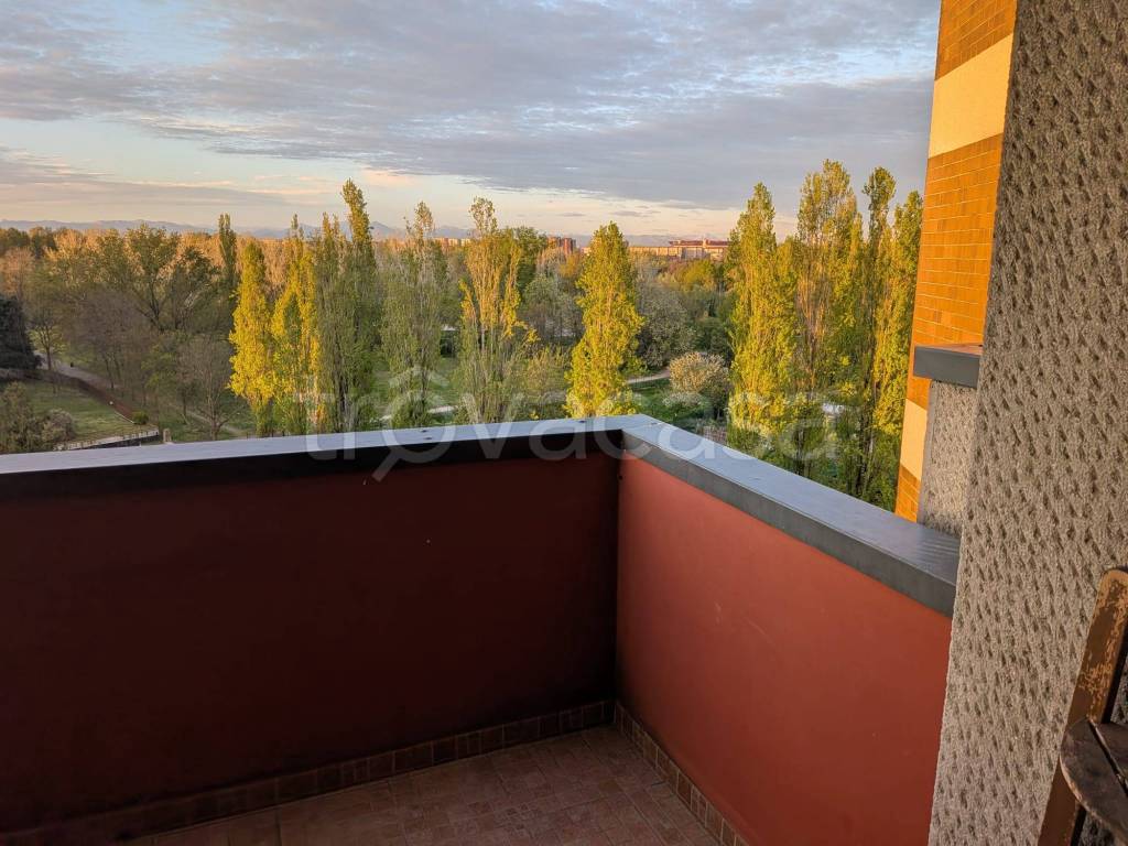 appartamento in vendita a Milano in zona Forze Armate