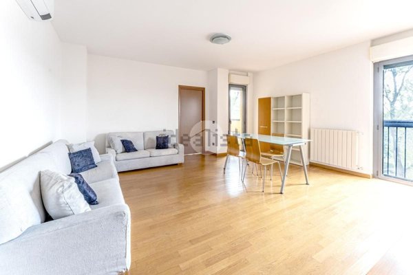 appartamento in vendita a Milano in zona Dergano
