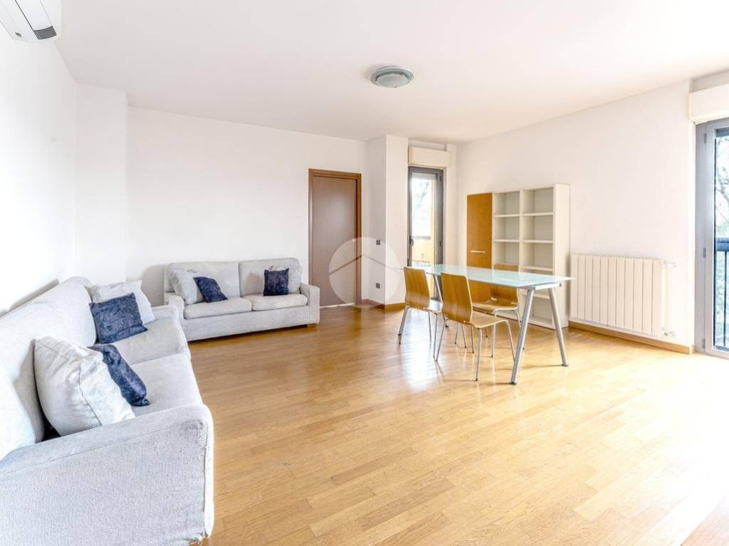 appartamento in vendita a Milano in zona Dergano