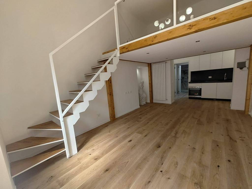 appartamento in vendita a Milano in zona Porta Romana