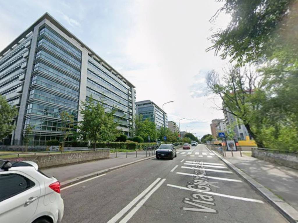 appartamento in vendita a Milano in zona Vigentino