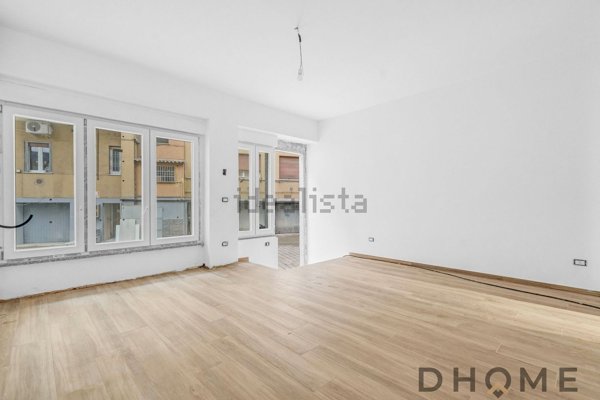 appartamento in vendita a Milano in zona Lambrate